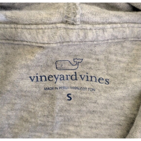 Vineyard Vines Edgartown Gray Women's SM Lightweight Flag Whale Hoodie - Picture 5 of 7